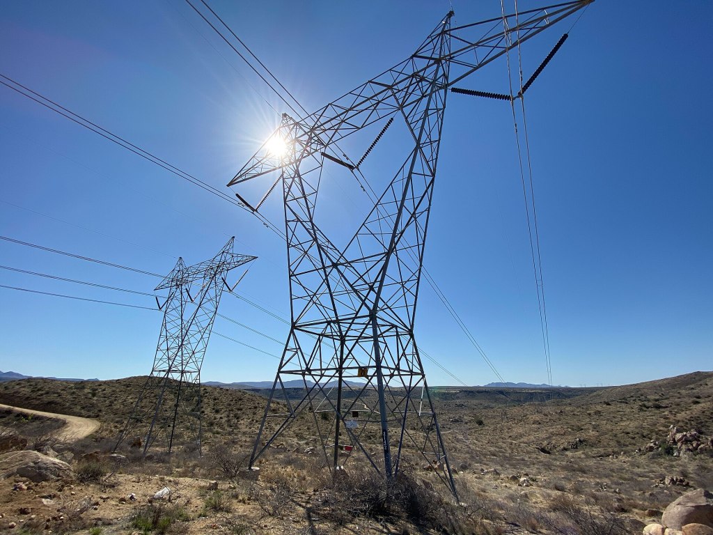 U.S. selects 31 grid projects for $1.9 billion in proposed federal support